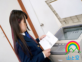 じんかくそうさ洗脳催眠 出られない部屋から出られない催眠女子◎生のせつなさと憂鬱と心強さと…編 あべみかこ　サンプル画像04